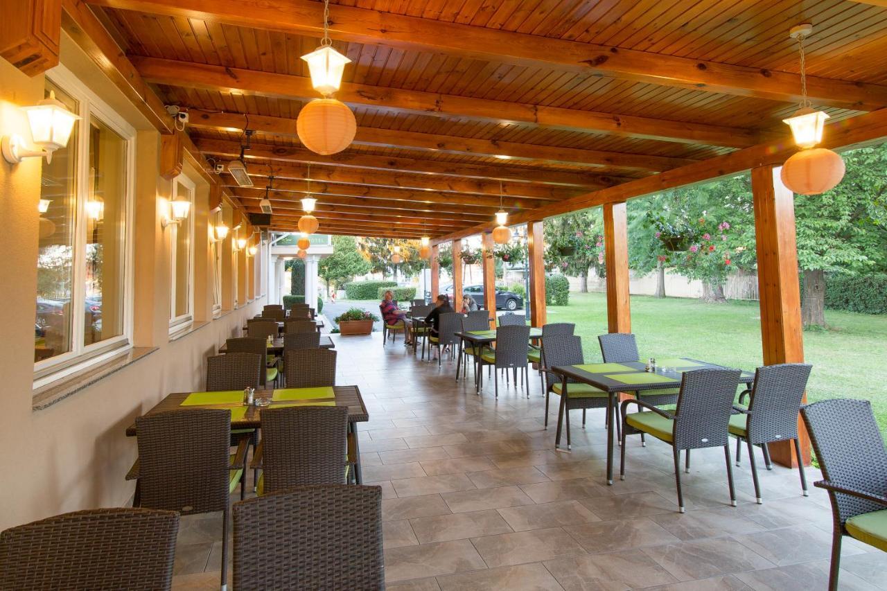 Lipa Hotel Es Etterem Szentgotthárd Exterior foto
